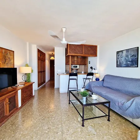 Marbellamar Seafront Apartment