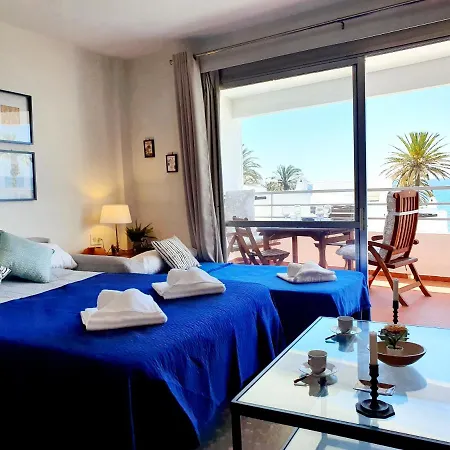 Marbellamar Seafront Apartment *
