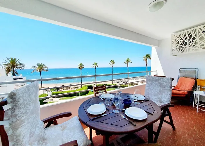 Marbellamar Seafront Apartament