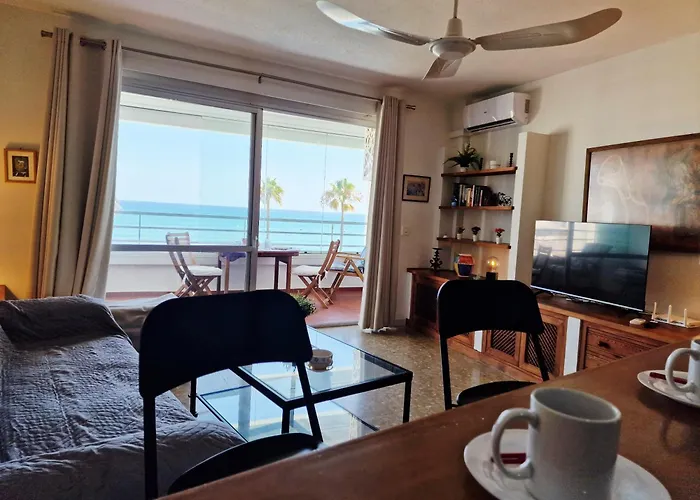 Marbellamar Seafront Apartament
