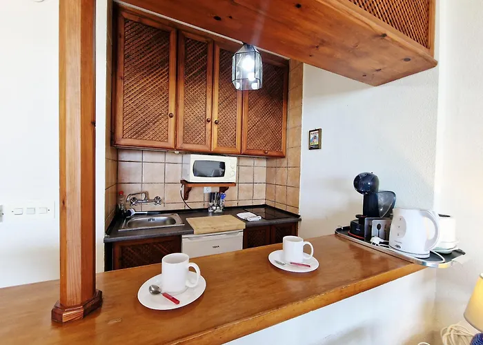 Marbellamar Seafront Apartamento *