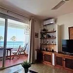 Marbellamar Seafront Apartment